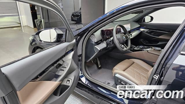 BMW 5 Series 2024 — Şəkil 10/20