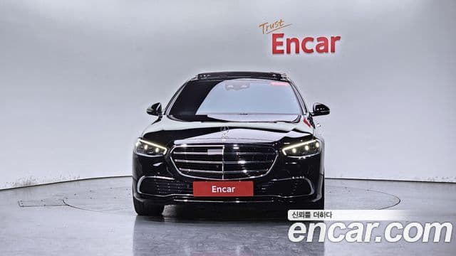 Mercedes-Benz S-Class 2024 — Photo 21/31