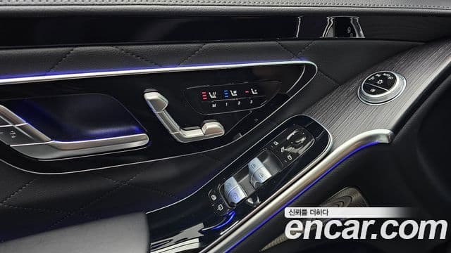 Mercedes-Benz S-Class 2024 — Photo 28/31