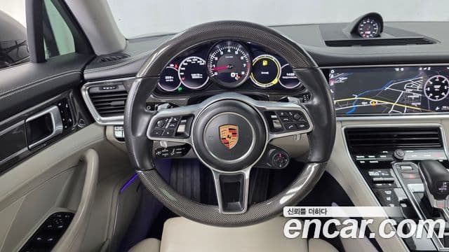 Porsche Panamera 2018 — ფოტო 12/20