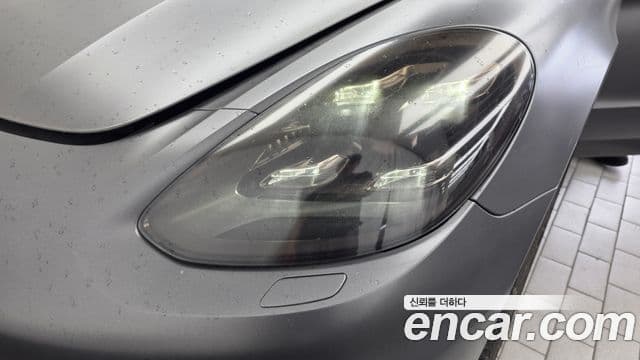 Porsche Panamera 2018 — Photo 24/35