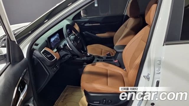 Kia Seltos 2025 — Şəkil 8/16