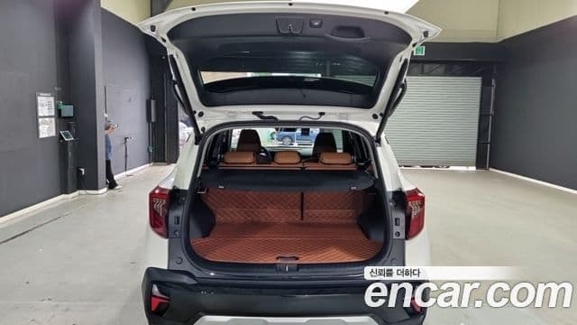 Kia Seltos 2025 — Şəkil 16/16