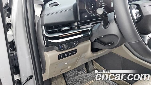 Kia Carnival 2025 — ფოტო 13/20