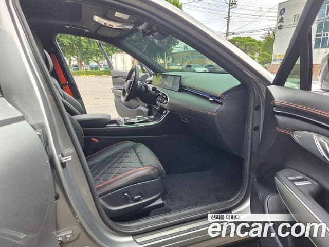 Genesis GV70 2024 — ფოტო 10/20