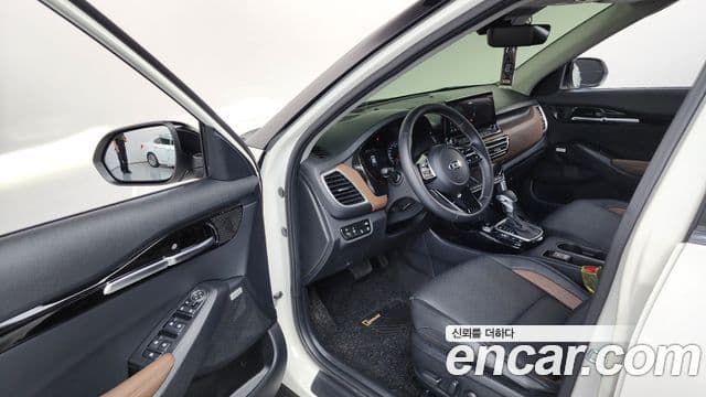 Kia Seltos 2021 — ფოტო 10/20