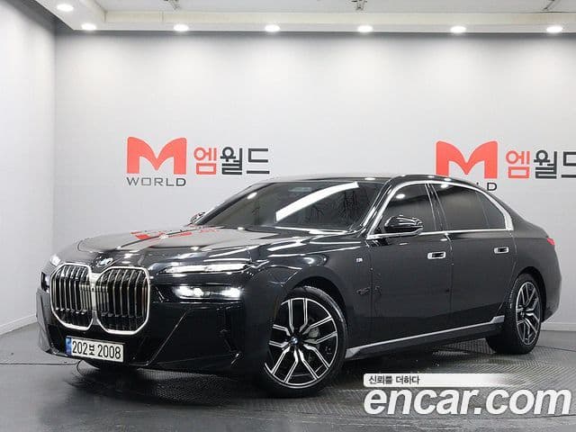 BMW 7 Series 2022 — Şəkil 2/20