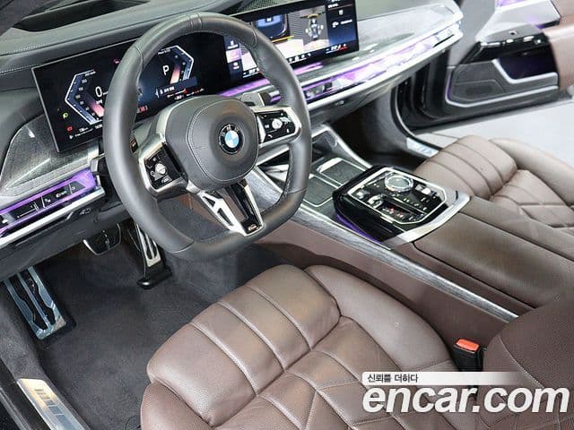 BMW 7 Series 2022 — Şəkil 10/20