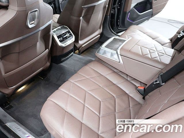 BMW 7 Series 2022 — Şəkil 7/20