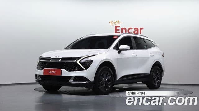 Kia Sportage 2023 — Фото 1/20