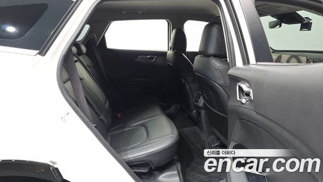 Kia Sportage 2023 — Фото 12/20