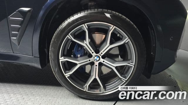 BMW X5 2025 — Photo 5/30