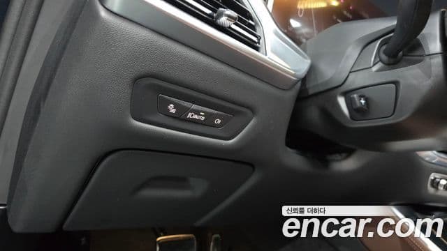 BMW X5 2025 — Photo 8/30