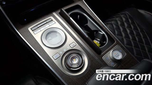 Genesis GV80 2022 — Şəkil 9/20