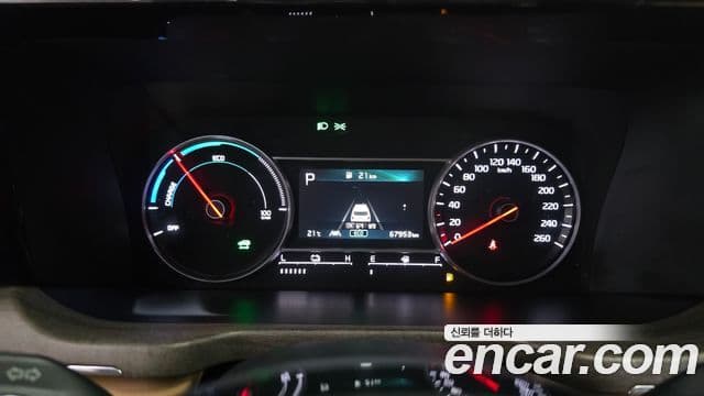 Kia Sorento 2022 — Şəkil 8/20