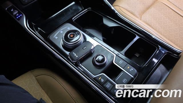 Kia Sorento 2022 — Şəkil 9/20