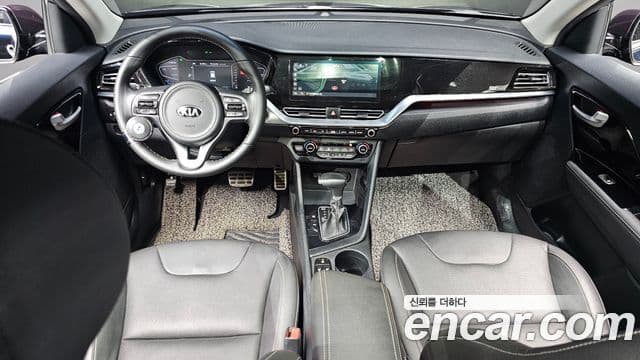 Kia Niro 2019 — Фото 7/20
