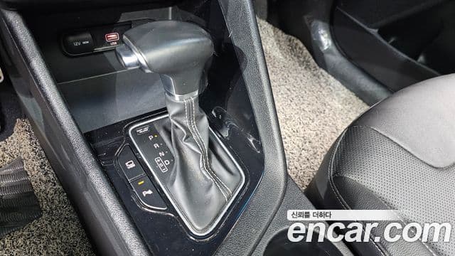 Kia Niro 2019 — Фото 9/20