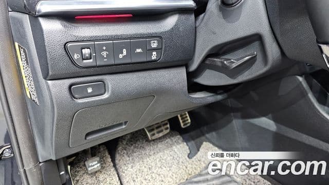 Kia Niro 2019 — Фото 19/20