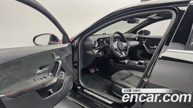 Mercedes-Benz A-Class 2022 — Фото 10/20