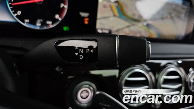 Mercedes-Benz S-Class 2019 — ფოტო 7/20