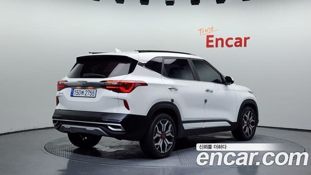 Kia Seltos 2022 — Şəkil 2/20