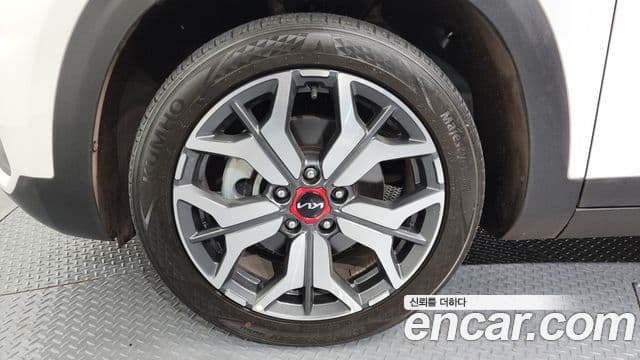 Kia Seltos 2022 — Şəkil 5/20