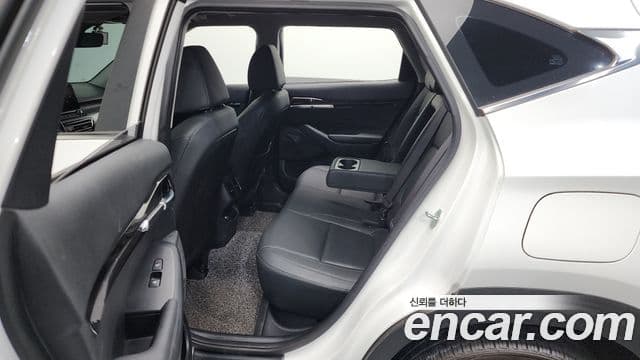 Kia Seltos 2022 — Şəkil 12/20