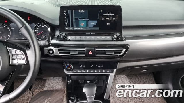Kia Seltos 2022 — Şəkil 16/20