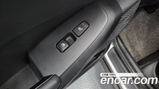 Kia Seltos 2022 — Şəkil 19/20
