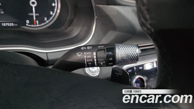 Genesis GV80 2020 — Şəkil 18/20