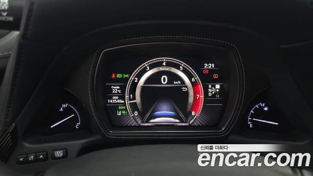 Lexus LS500 2018 — ფოტო 8/20