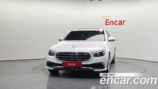 Mercedes-Benz E-Class 2022 — Фото 3/20