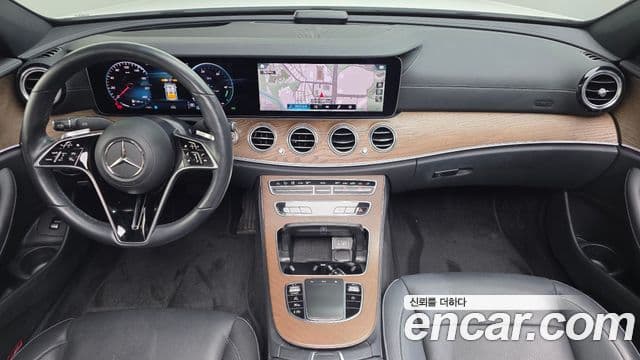 Mercedes-Benz E-Class 2022 — Фото 7/20