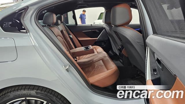 BMW 5 Series 2024 — ფოტო 11/20
