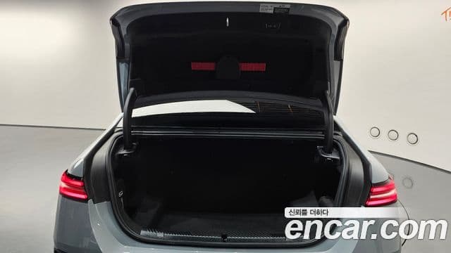 BMW 5 Series 2024 — ფოტო 18/20
