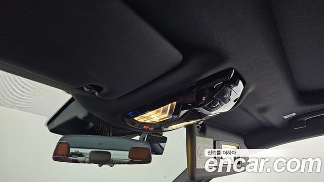 BMW 5 Series 2024 — Photo 19/41