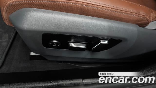 BMW 5 Series 2024 — Photo 29/41