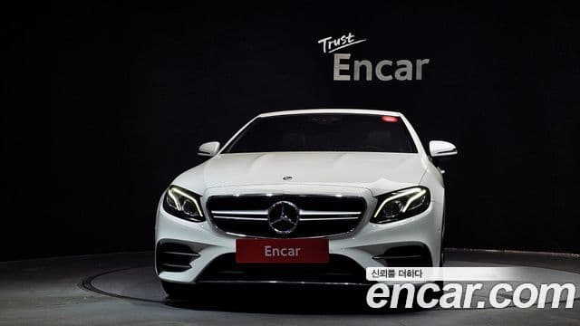 Mercedes-Benz E-Class 2019 — ფოტო 3/20