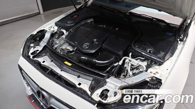 Mercedes-Benz E-Class 2019 — ფოტო 6/20