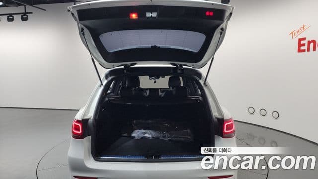 Mercedes-Benz GLC-Class 2022 — ფოტო 20/20