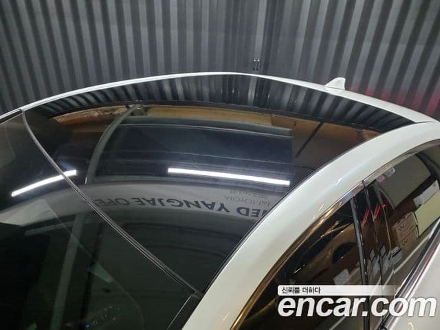 Toyota Crown Crossover 2023 — ფოტო 11/17