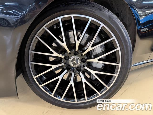 Mercedes-Benz S-Class 2021 — ფოტო 6/18