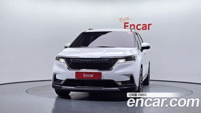 Kia Carnival 2023 — ფოტო 3/20