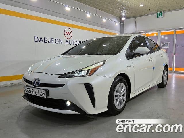 Toyota Prius 2019 — Şəkil 4/19