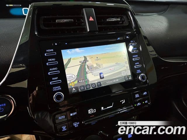 Toyota Prius 2019 — Şəkil 6/19