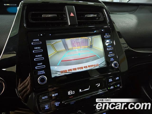 Toyota Prius 2019 — Şəkil 12/19