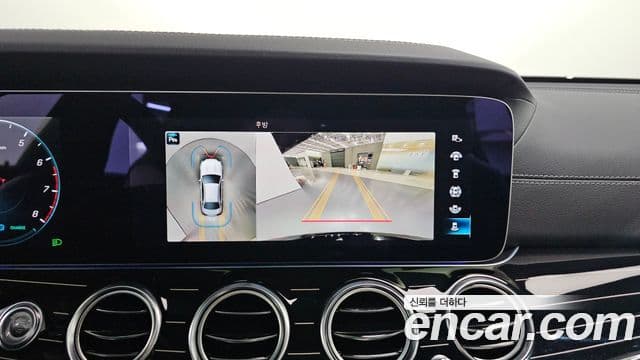 Mercedes-Benz E-Class 2023 — Şəkil 13/20