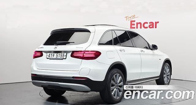 Mercedes-Benz GLC-Class 2019 — Şəkil 1/20