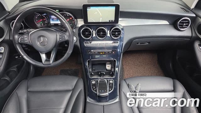 Mercedes-Benz GLC-Class 2019 — Şəkil 9/20